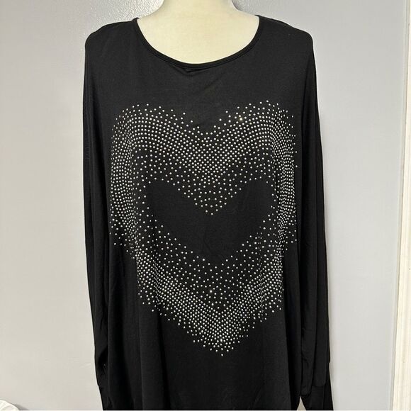 Venus black 3/4 sleeved top with a sequined heart size 2X - Picture 3 of 7